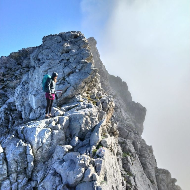 Felsen und Wolken